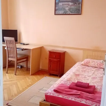 Guest Апартаменты *