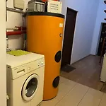Apartment Guest *