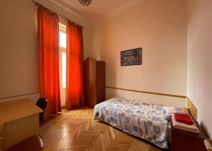 Guest Apartamento Leópolis